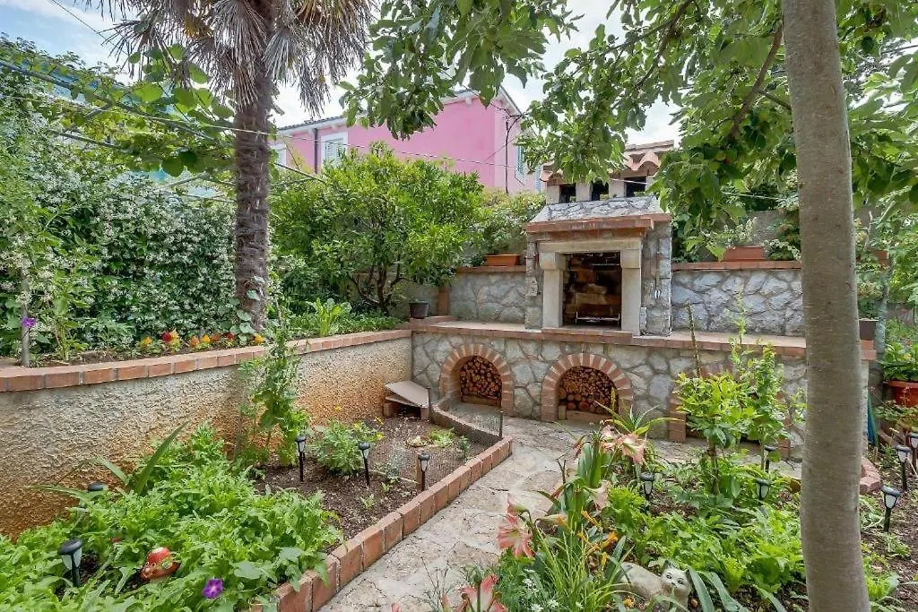 Room In Nerezine With Balcony, Wifi 4827-5