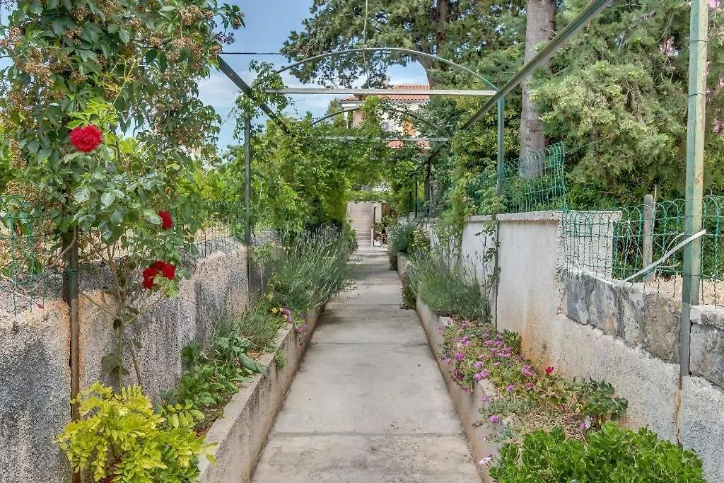 Pensionat Room In Nerezine With Balcony, Wifi 4827-5 Kroatien